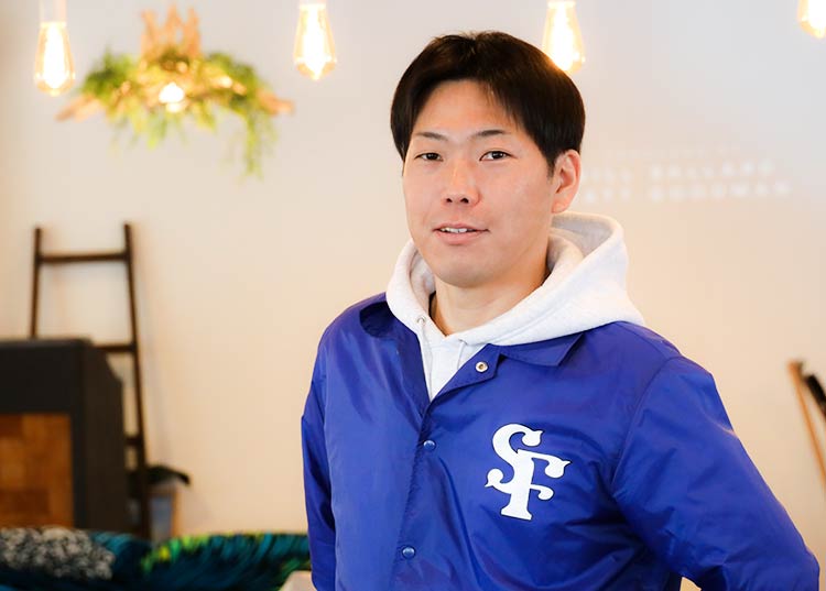 バックオフィス部門スタッフ